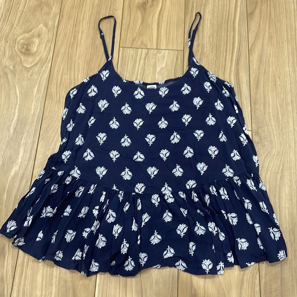 Old navy peplum floral tank top adjustable straps